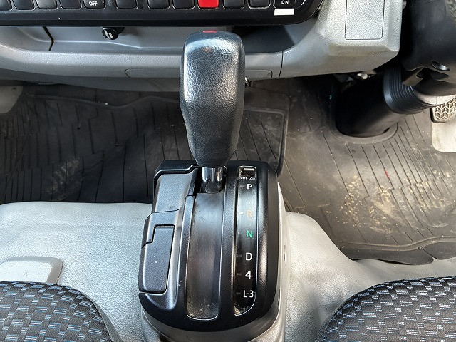 日野 デュトロ 小型 冷蔵冷凍バン 2RG-XZC605M(100073) 42枚目