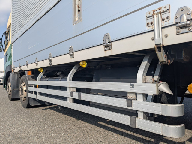 UDトラックス（日産） クオン 大型 ウィング 2PG-CG5CA(100074) 27枚目