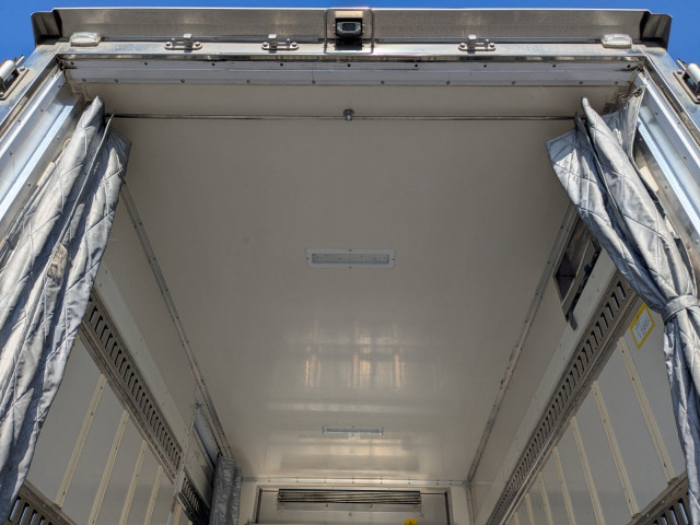 いすゞ エルフ 小型 冷蔵冷凍バン TRG-NJR85AN(100075) 9枚目