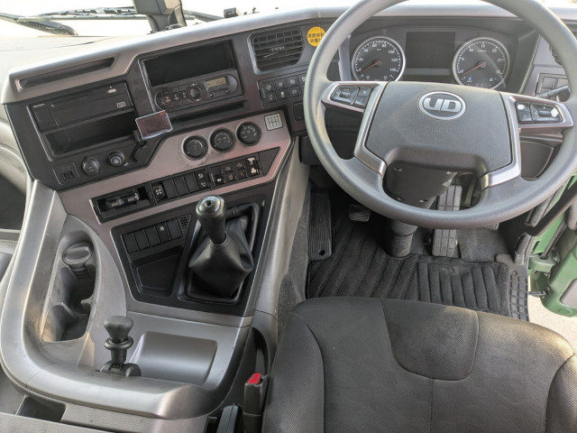 UDトラックス（日産） クオン 大型 ウィング 2PG-CG5CA(100074) 37枚目