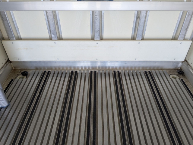 いすゞ エルフ 小型 冷蔵冷凍バン TRG-NJR85AN(100075) 16枚目