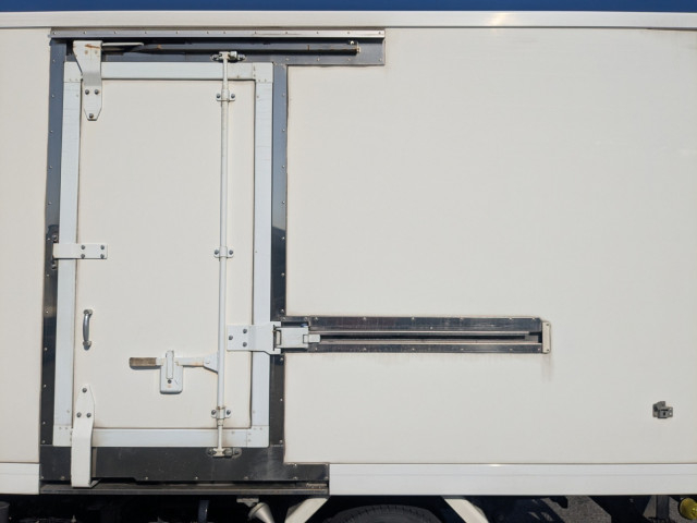 いすゞ エルフ 小型 冷蔵冷凍バン TRG-NJR85AN(100075) 25枚目