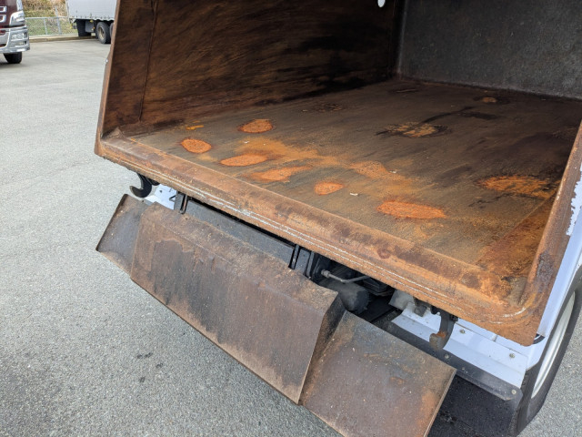 日野 デュトロ 小型 塵芥車（プレス式） TKG-XZU700M(100077) 23枚目