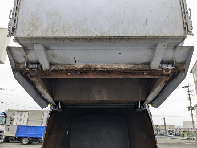 日野 デュトロ 小型 塵芥車（プレス式） TKG-XZU700M(100077) 24枚目