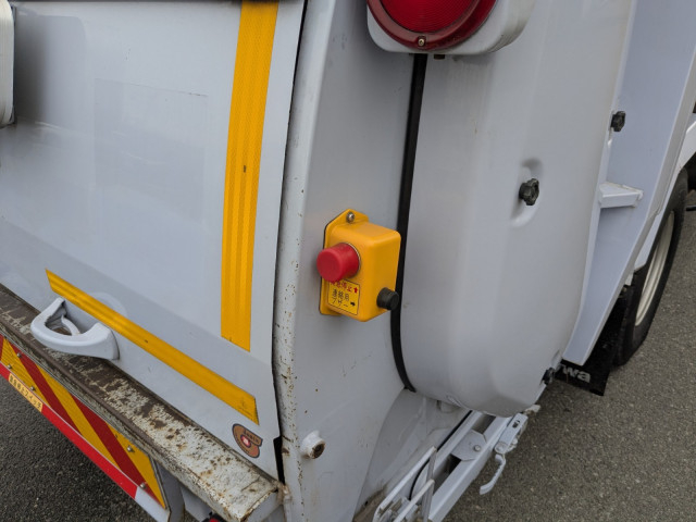 日野 デュトロ 小型 塵芥車（プレス式） TKG-XZU700M(100077) 30枚目