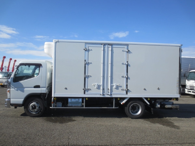 Mitsubishi Fuso canter Small Freezer box_body 2PG-FEB90(100080) 9枚目