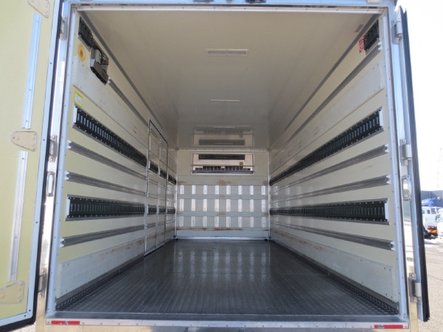 Mitsubishi Fuso canter Small Freezer box_body 2PG-FEB90(100080) 10枚目