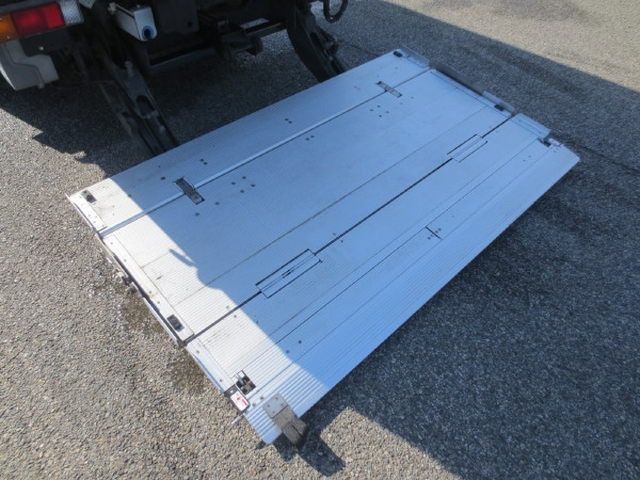 Mitsubishi Fuso canter Small Freezer box_body 2PG-FEB90(100080) 12枚目