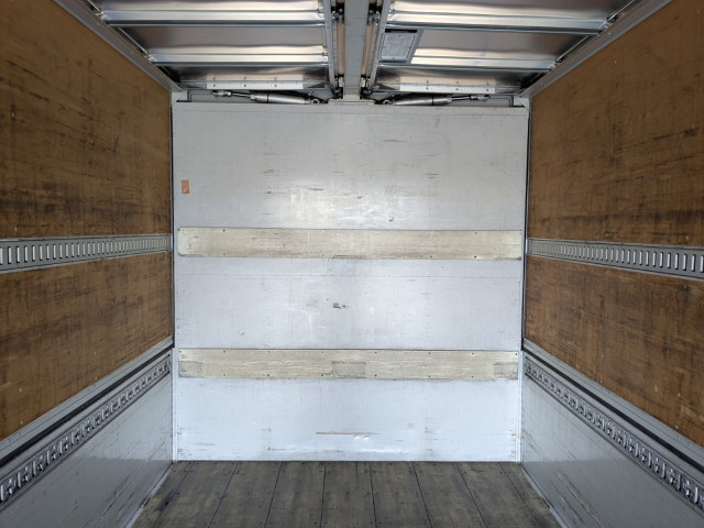 UDトラックス（日産） クオン 大型 ウィング QPG-CD5ZA(100081) 22枚目