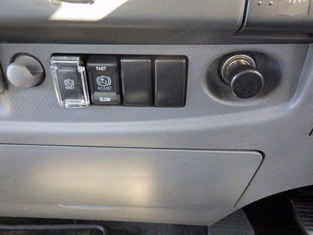 いすゞ フォワード 中型 バン TKG-FRR90T2(100082) 17枚目