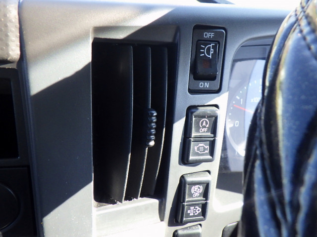 いすゞ フォワード 中型 バン TKG-FRR90T2(100082) 18枚目