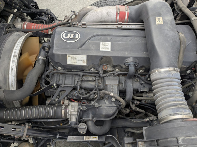 UDトラックス（日産） クオン 大型 ウィング QPG-CD5ZA(100081) 44枚目