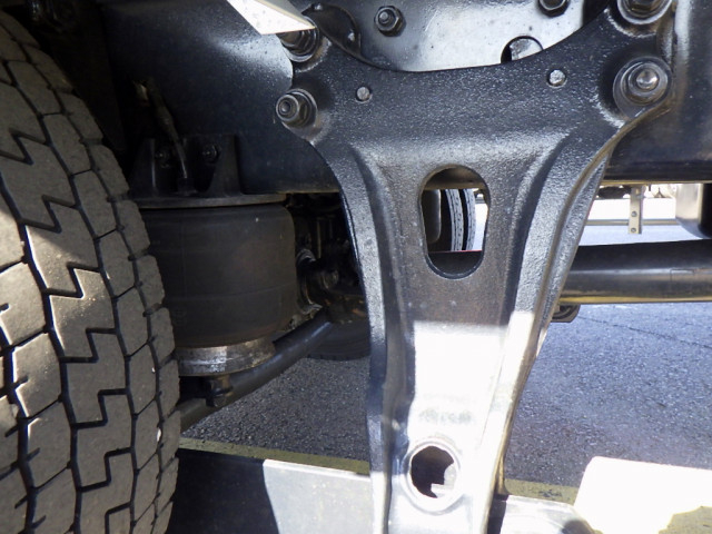 いすゞ フォワード 中型 バン TKG-FRR90T2(100082) 27枚目