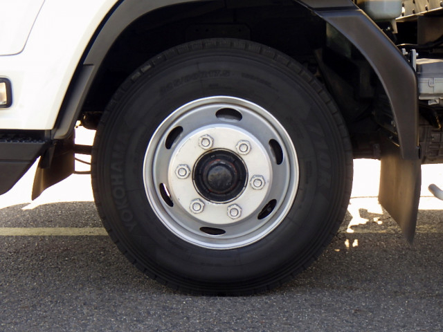 いすゞ フォワード 中型 バン TKG-FRR90T2(100082) 29枚目