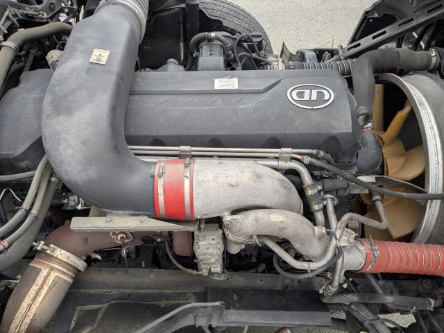 UDトラックス（日産） クオン 大型 ウィング QPG-CD5ZA(100081) 47枚目