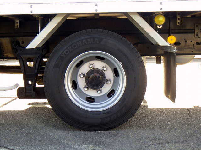 いすゞ フォワード 中型 バン TKG-FRR90T2(100082) 30枚目