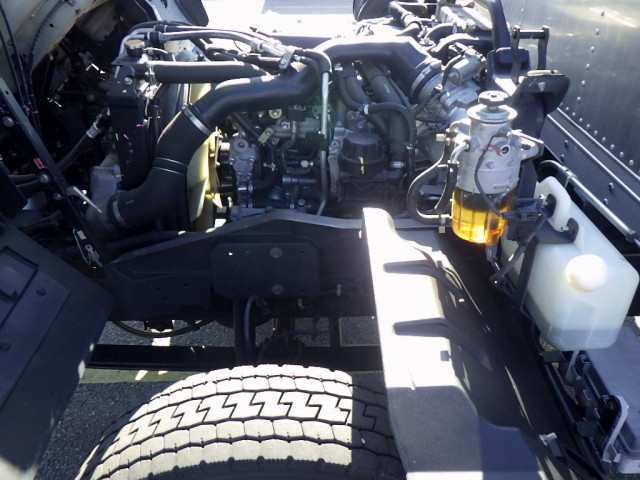 いすゞ フォワード 中型 バン TKG-FRR90T2(100082) 32枚目