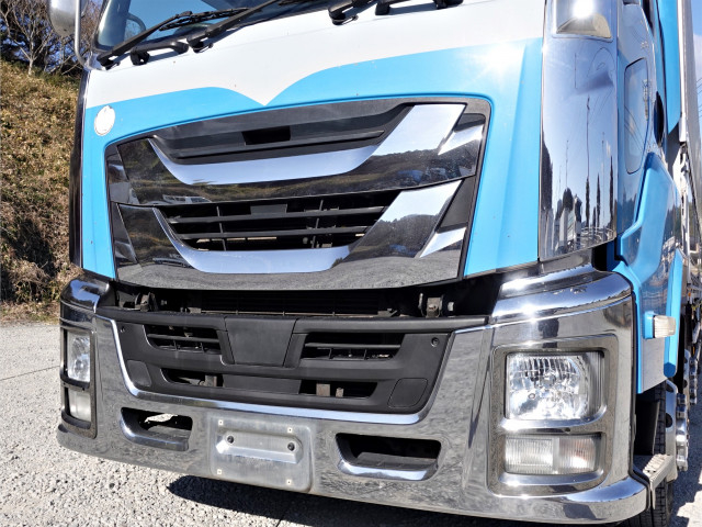 いすゞ ギガ 大型 ウィング QPG-CYJ77B(100084) 4枚目