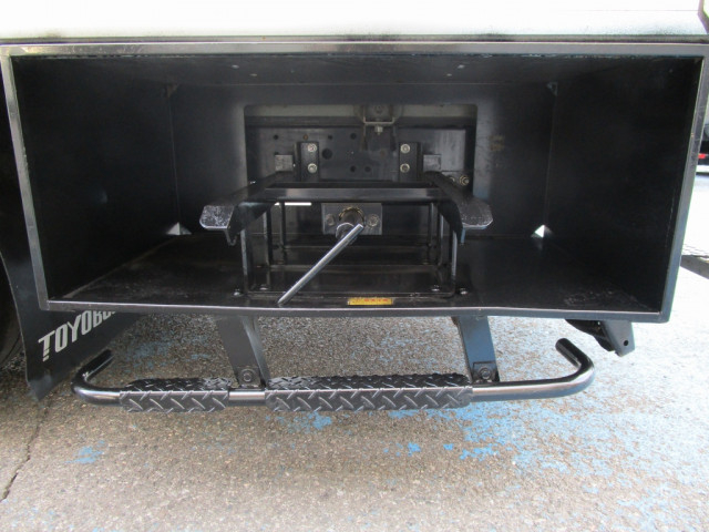 日野 デュトロ 小型 バン TKG-XZC605M(100086) 21枚目