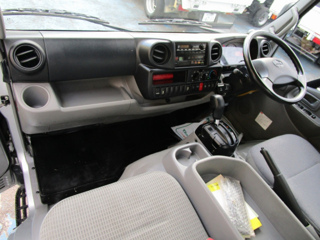 日野 デュトロ 小型 バン TKG-XZC605M(100086) 37枚目