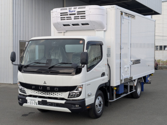 Mitsubishi Fuso canter Small Freezer box_body 2RG-FEB50(100094) 1枚目