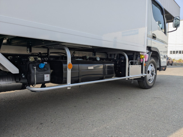 Mitsubishi Fuso canter Small Freezer box_body 2RG-FEB50(100094) 18枚目