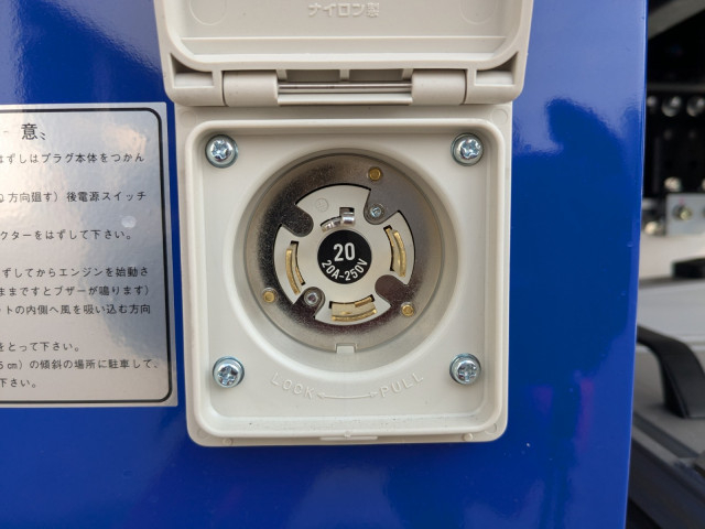 Mitsubishi Fuso canter Small Freezer box_body 2RG-FEB50(100094) 36枚目