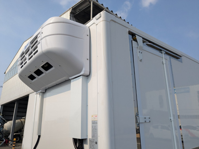 Mitsubishi Fuso canter Small Freezer box_body 2RG-FEB50(100094) 44枚目