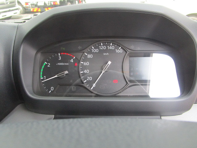 日野 デュトロ 小型 平ボディ（クレーン付） 2KG-XZU720M(100096) 12枚目