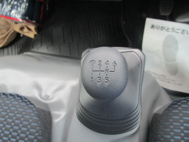 日野 デュトロ 小型 平ボディ（クレーン付） 2KG-XZU720M(100096) 16枚目