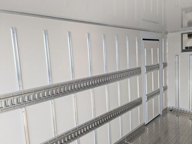 三菱ふそう キャンター 小型 冷蔵冷凍バン 2RG-FEB50(100097) 28枚目