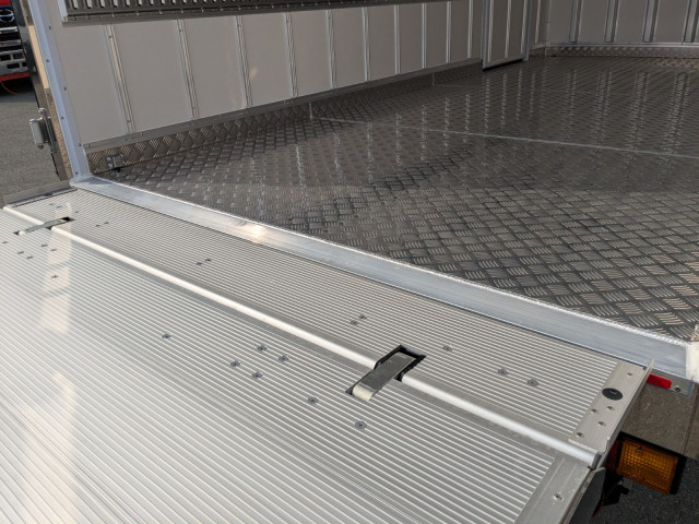 三菱ふそう キャンター 小型 冷蔵冷凍バン 2RG-FEB50(100097) 33枚目