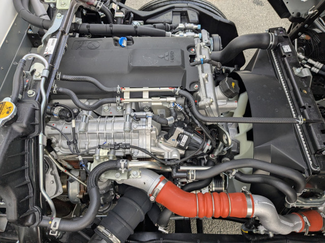 三菱ふそう キャンター 小型 冷蔵冷凍バン 2RG-FEB50(100097) 46枚目