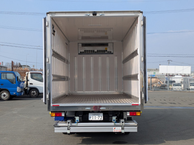 三菱ふそう キャンター 小型 冷蔵冷凍バン 2RG-FEB50(100099) 9枚目