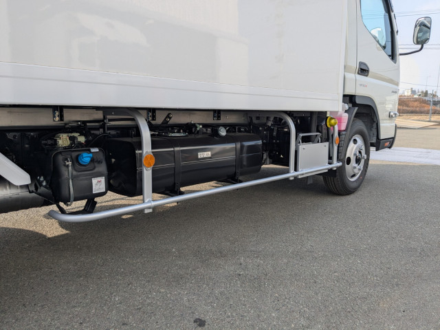 三菱ふそう キャンター 小型 冷蔵冷凍バン 2RG-FEB50(100099) 18枚目