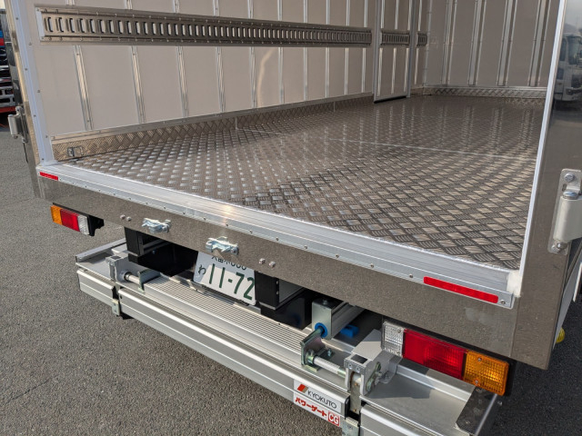 三菱ふそう キャンター 小型 冷蔵冷凍バン 2RG-FEB50(100099) 20枚目