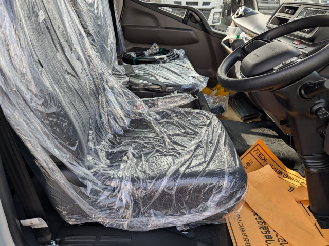 三菱ふそう キャンター 小型 冷蔵冷凍バン 2RG-FEB50(100099) 41枚目