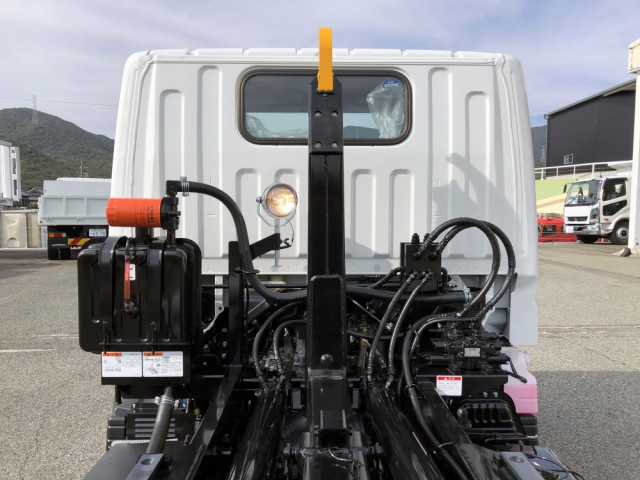 三菱ふそう キャンター 小型 コンテナ専用車 2RG-FBAV0(100101) 13枚目