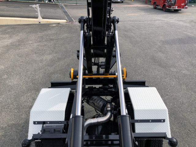 三菱ふそう キャンター 小型 コンテナ専用車 2RG-FBAV0(100101) 16枚目