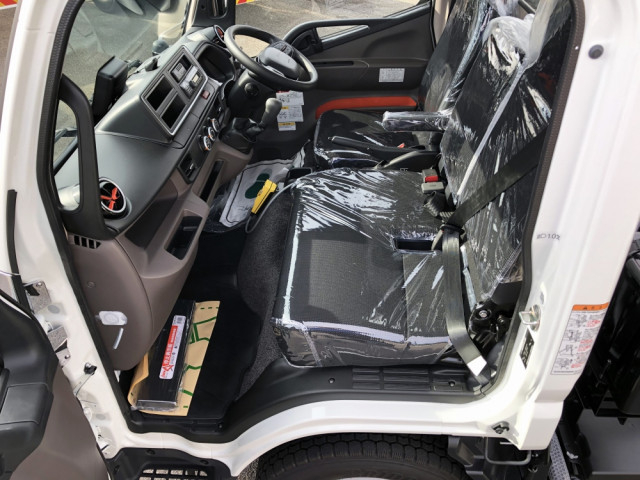 三菱ふそう キャンター 小型 コンテナ専用車 2RG-FBAV0(100101) 32枚目