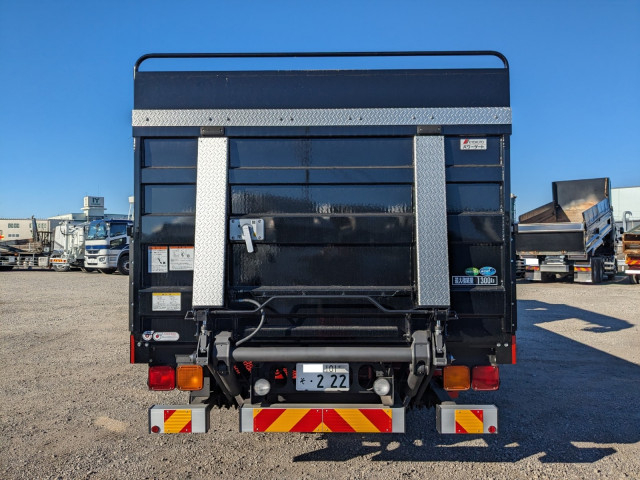 三菱ふそう ファイター 中型 平ボディ（クレーン付） 2KG-FK65F(100104) 6枚目