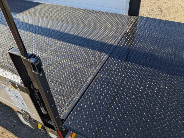 三菱ふそう ファイター 中型 平ボディ（クレーン付） 2KG-FK65F(100104) 12枚目