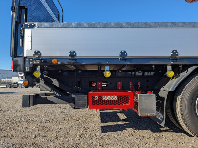 三菱ふそう ファイター 中型 平ボディ（クレーン付） 2KG-FK65F(100104) 25枚目