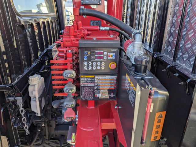 三菱ふそう ファイター 中型 平ボディ（クレーン付） 2KG-FK65F(100104) 35枚目