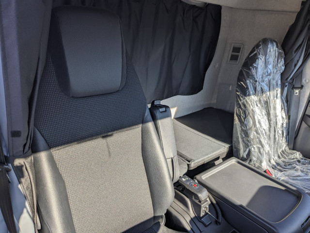 三菱ふそう ファイター 中型 平ボディ（クレーン付） 2KG-FK65F(100104) 41枚目