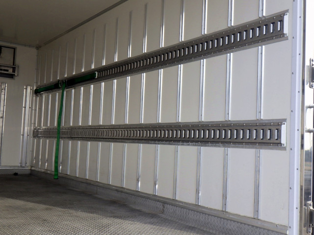 三菱ふそう キャンター 小型 冷蔵冷凍バン 2RG-FEB80(100106) 9枚目