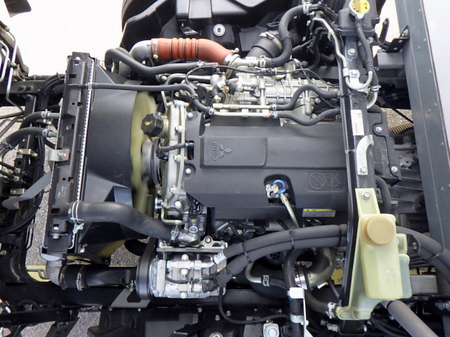 三菱ふそう キャンター 小型 冷蔵冷凍バン 2RG-FEB80(100106) 33枚目