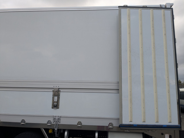 日野 プロフィア 大型 ウィング 2KG-FW1AHC(100108) 20枚目