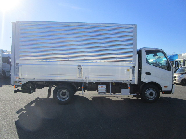 日野 デュトロ 小型 ウィング 2KG-XZU710M(100115) 5枚目