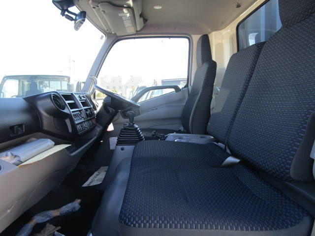 日野 デュトロ 小型 ウィング 2KG-XZU710M(100115) 19枚目